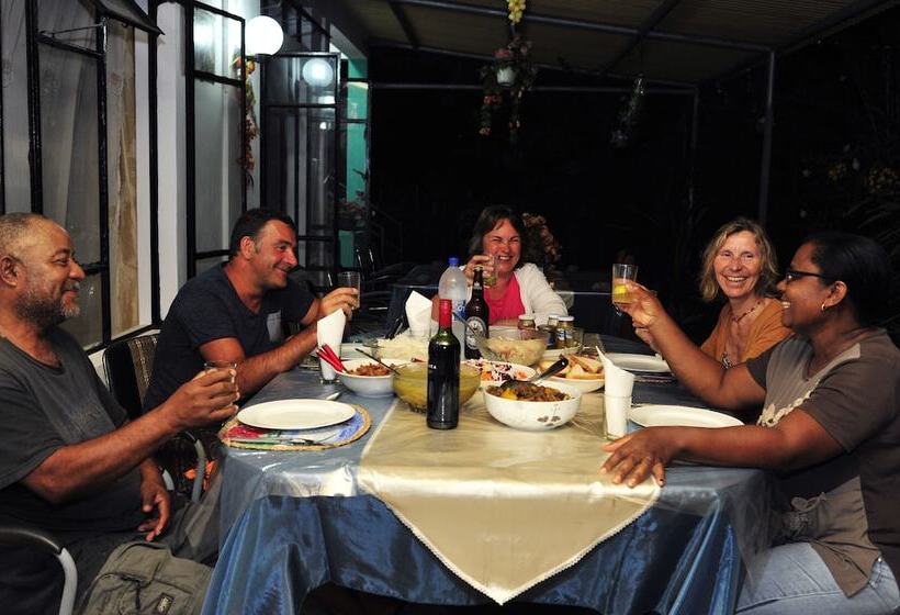 پانسیون Chez Ronald Guest House