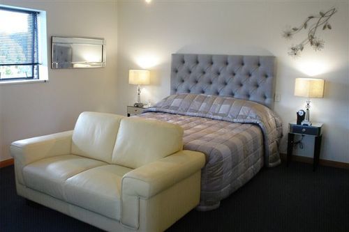 Amuri House Boutique Motel