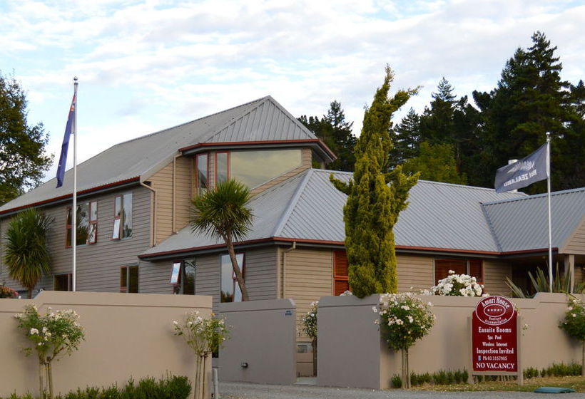 Amuri House Boutique Motel