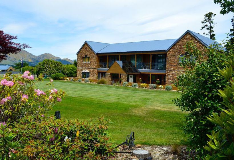 Amuri House Boutique Motel