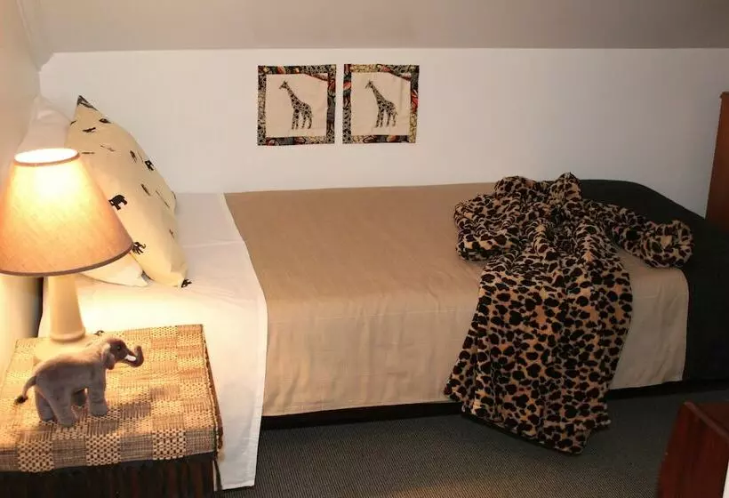 Annick House Bed And Breakfast