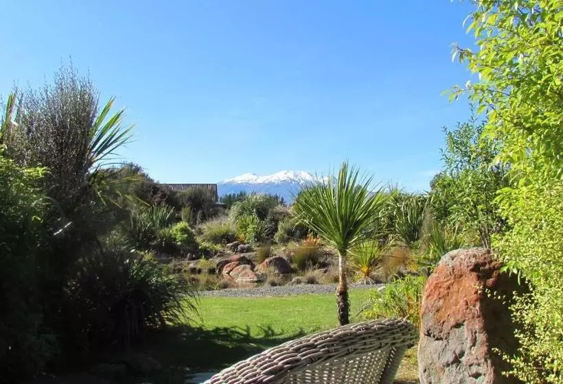 ベッドアンドブレックファースト Tongariro Suites