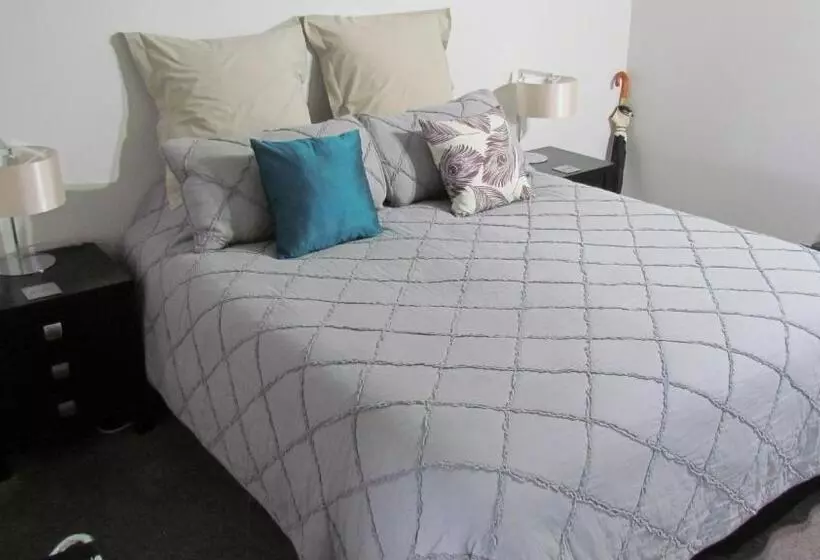 ベッドアンドブレックファースト Tongariro Suites