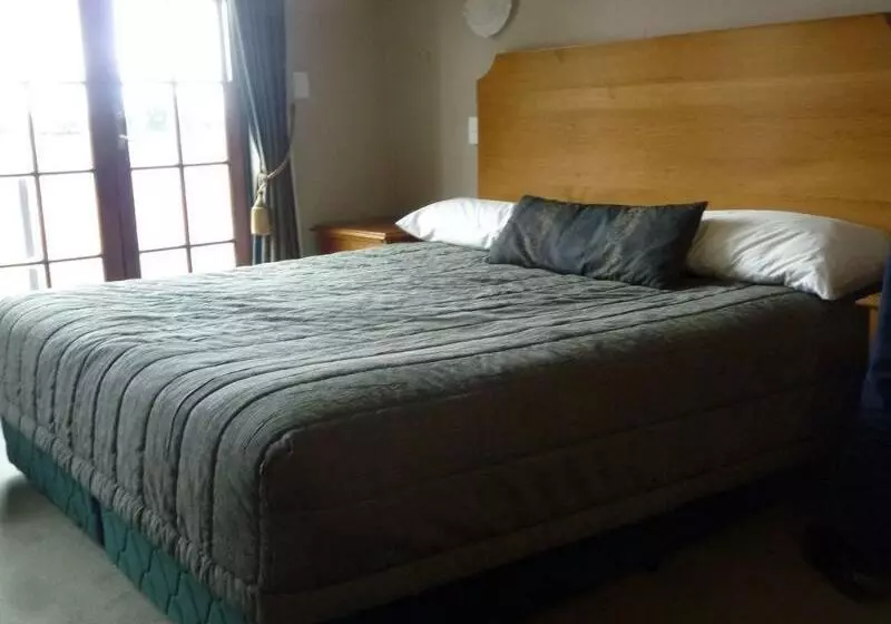 City Suites