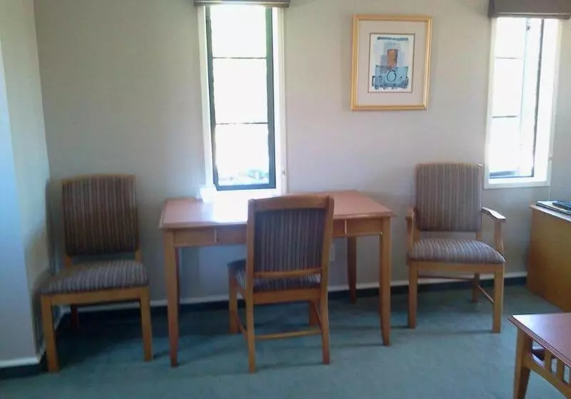 City Suites