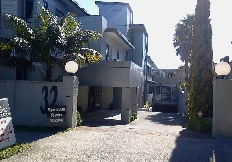 City Suites