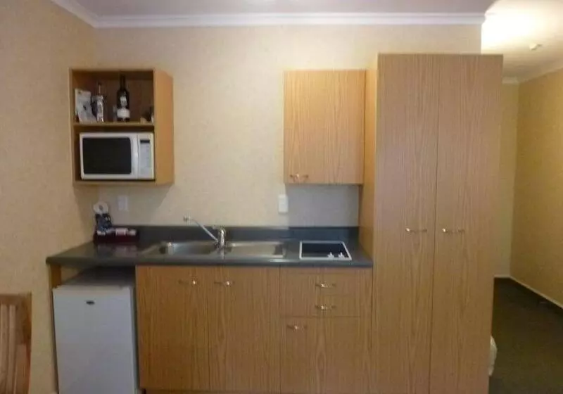 City Suites
