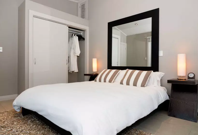 Hotelli Cloud 9 Luxury Villa