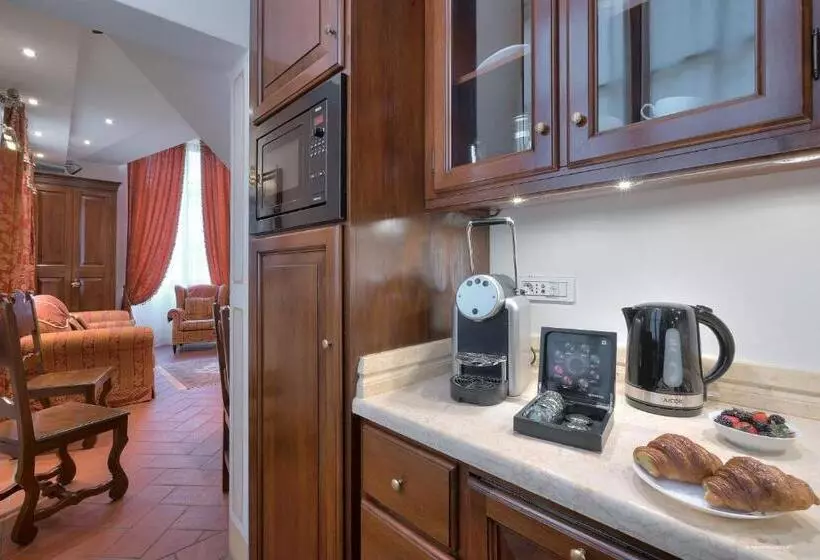 هتل First Of Florence