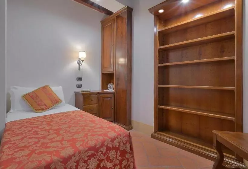 هتل First Of Florence