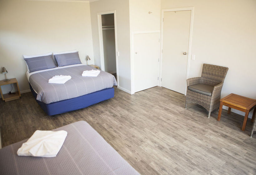 בית מלון כפרי Hahei Beach Resort