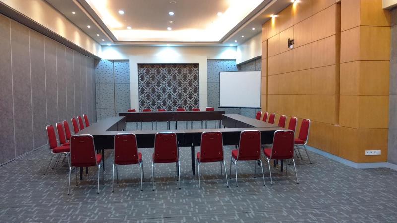 ホテル Illira Lite Praya Lombok