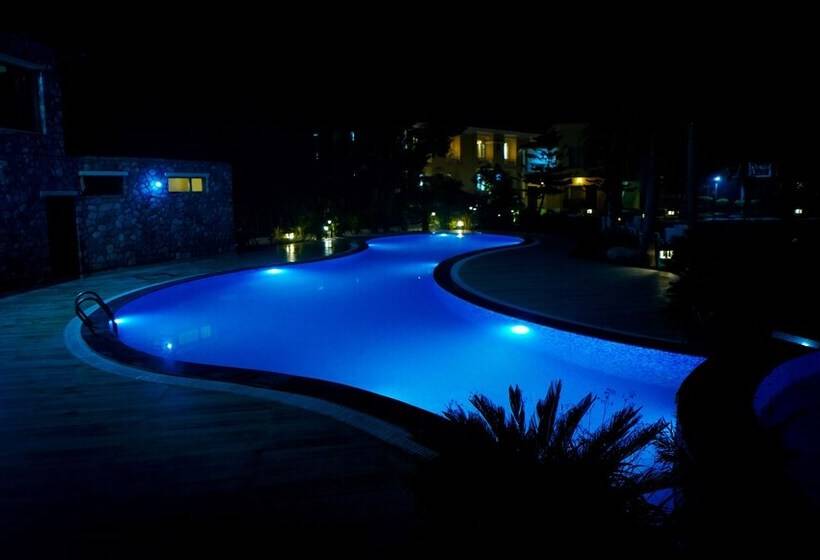 בית מלון כפרי Mango Bloom River Resort