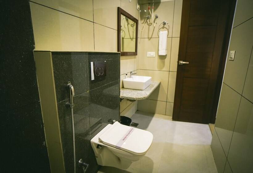 בית מלון כפרי Mango Bloom River Resort