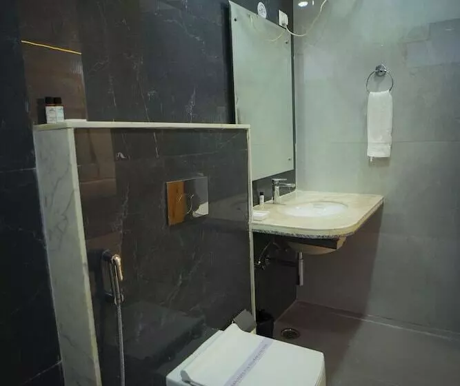 Отель Mango Bloom River Resort