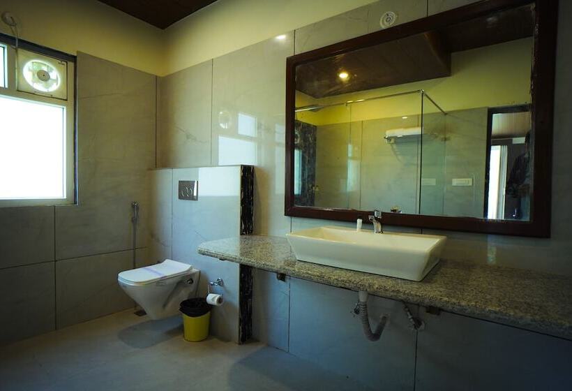 בית מלון כפרי Mango Bloom River Resort