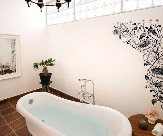 בית מלון כפרי Menumbing Heritage