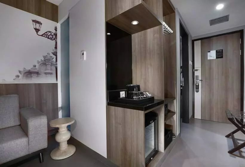 בית מלון כפרי Neo Malioboro By Aston