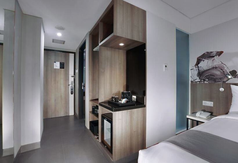 בית מלון כפרי Neo Malioboro By Aston