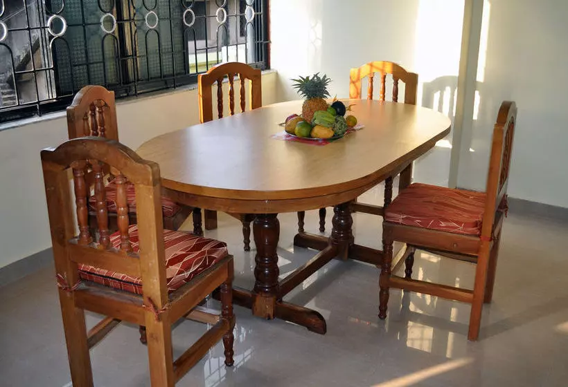 Hotel Oasis Beach Resort