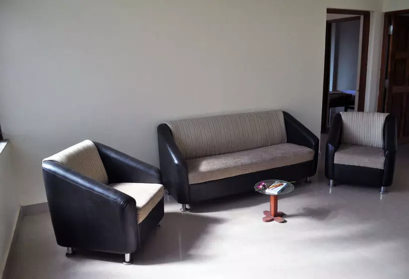 Hotel Oasis Beach Resort