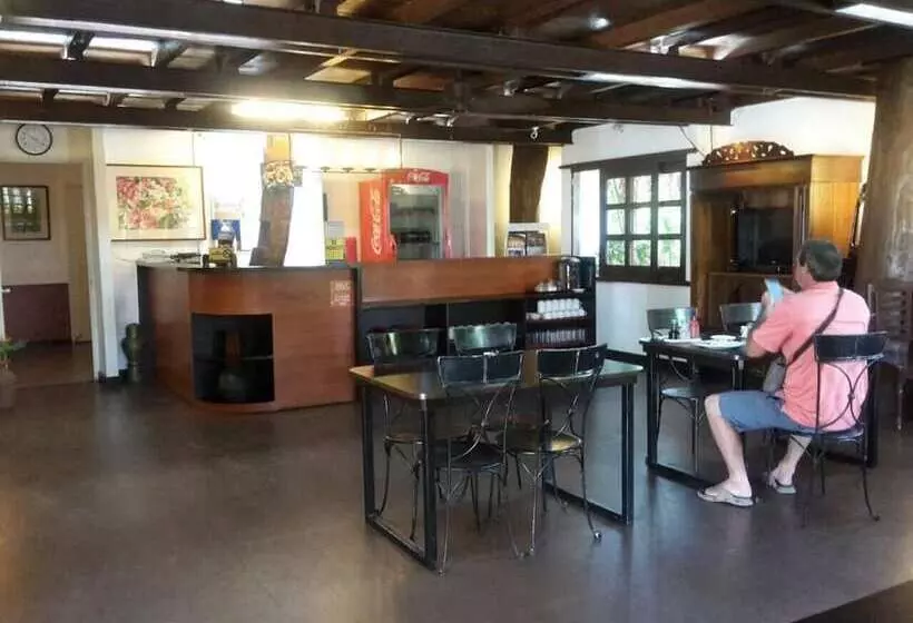 Отель Travelbee Heritage Inn