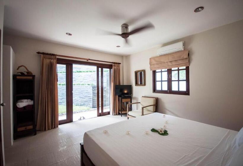 Idyllic Samui Beach Villa Resort