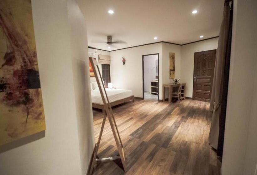 Idyllic Samui Beach Villa Resort