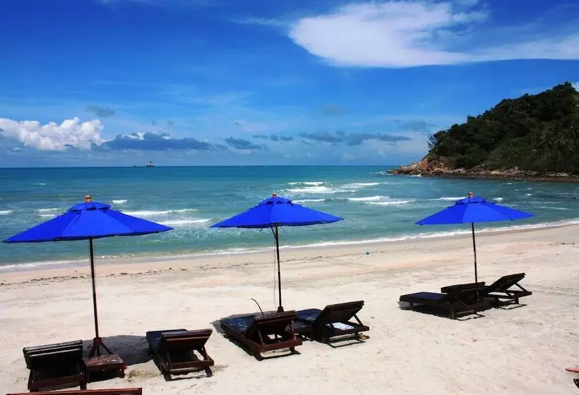 Idyllic Samui Beach Villa Resort