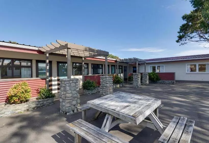 فندق على الطريق Wellington Top 10 Holiday Park