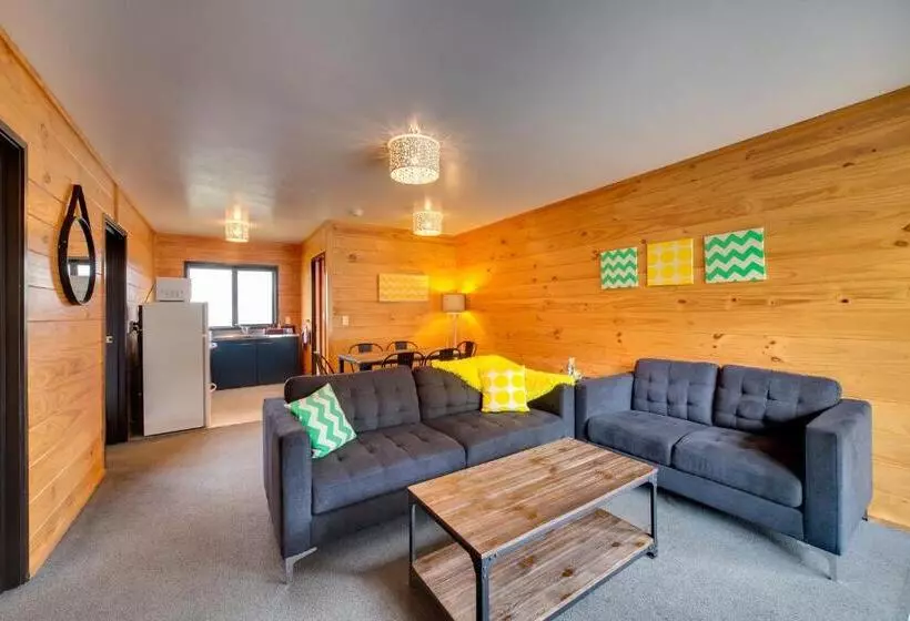 فندق على الطريق Wellington Top 10 Holiday Park