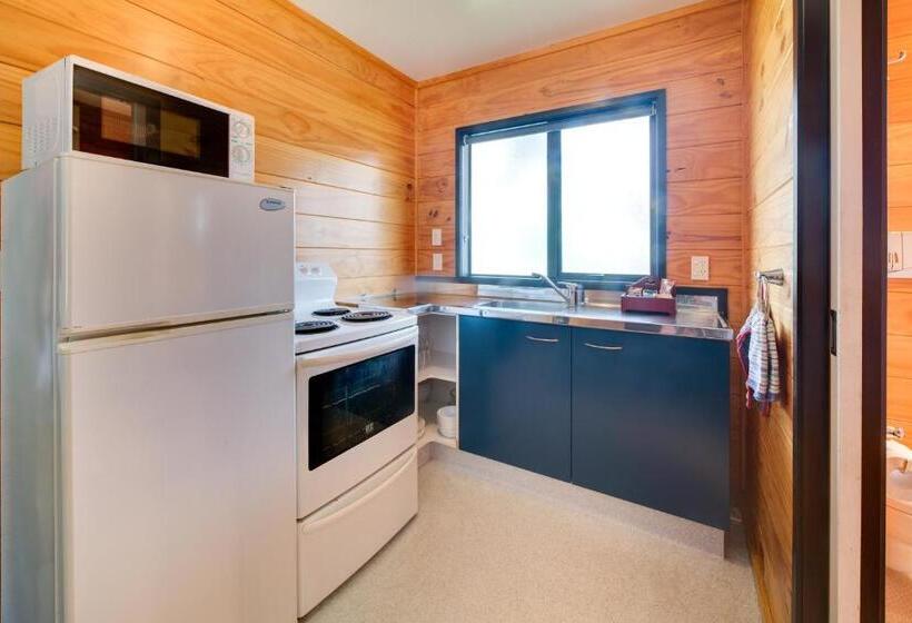 فندق على الطريق Wellington Top 10 Holiday Park