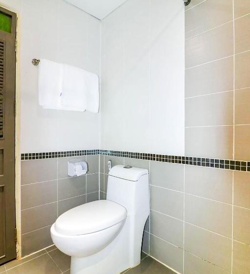 Natural Beach Hotel Pattaya