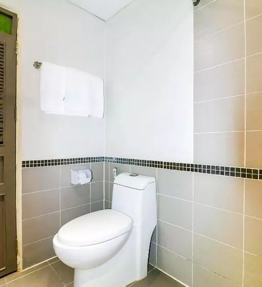 Natural Beach Hotel Pattaya