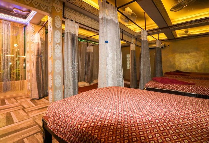 Natural Beach Hotel Pattaya