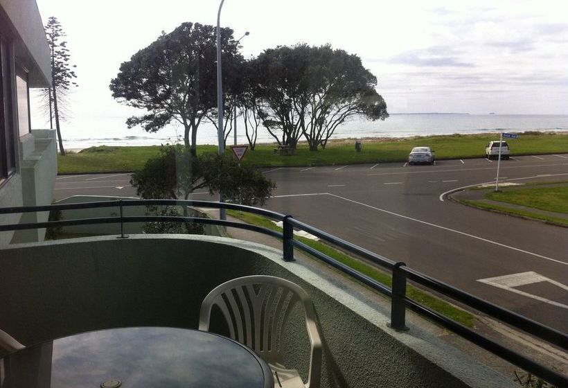 מוטל Ocean Waves