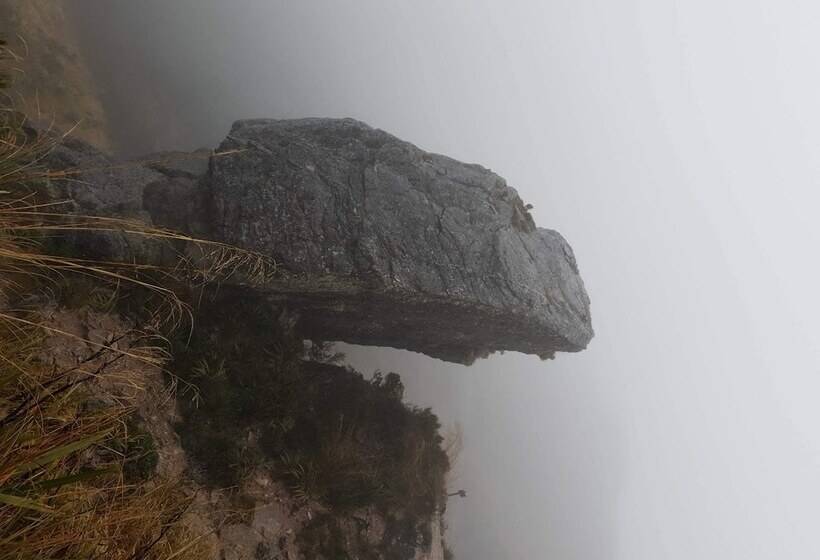 Off The Beaten Trail Accommodation & Bike Tours