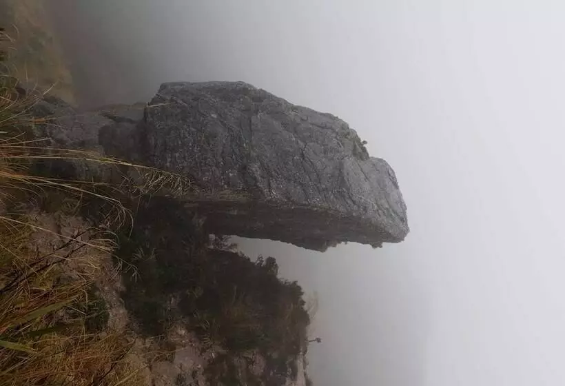 Off The Beaten Trail Accommodation & Bike Tours