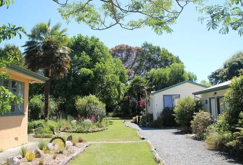 Off The Beaten Trail Accommodation & Bike Tours