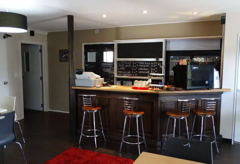 Southpacific Motel And Conference Centre