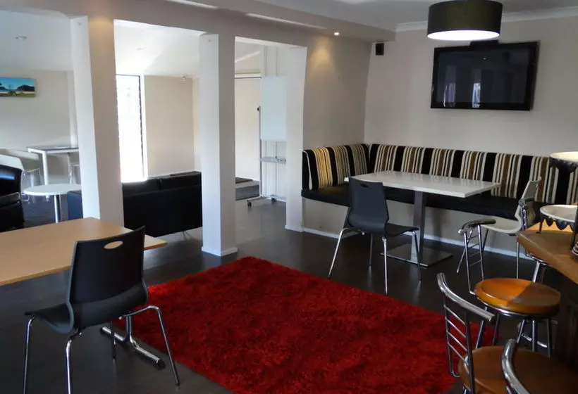 Southpacific Motel And Conference Centre