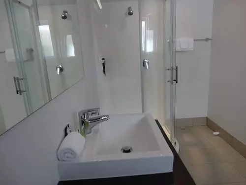 Southpacific Motel And Conference Centre