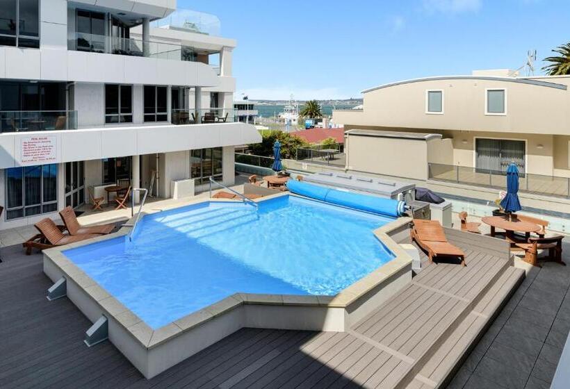 The Anchorage Apartments