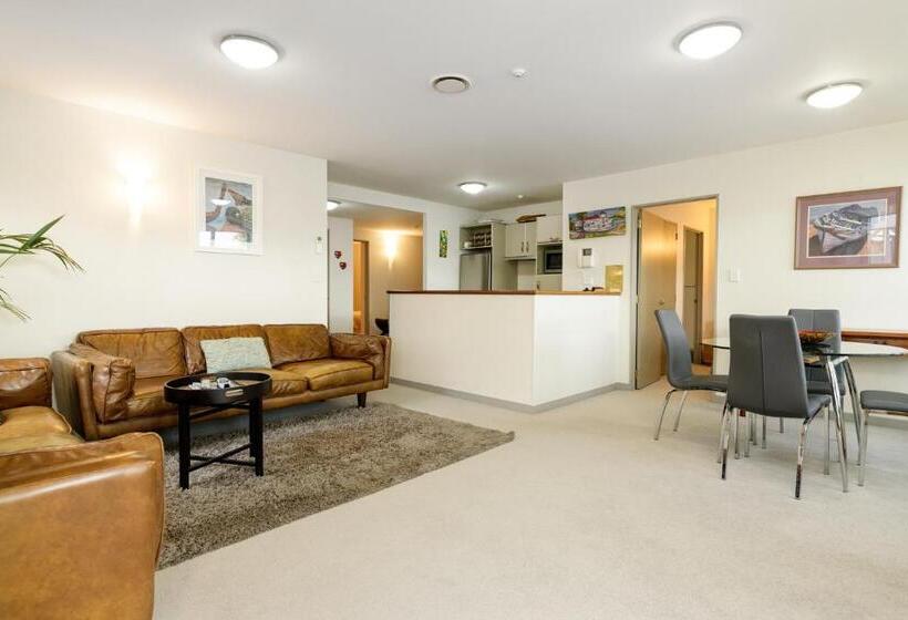 The Anchorage Apartments