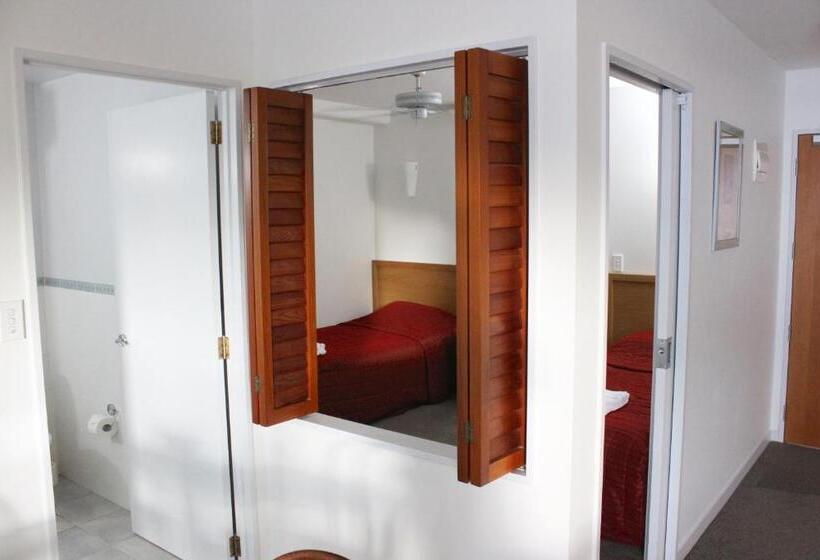 The Anchorage Apartments