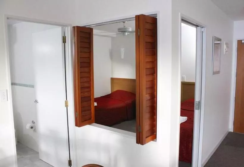 The Anchorage Apartments