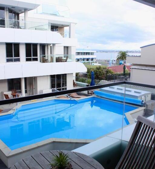 The Anchorage Apartments