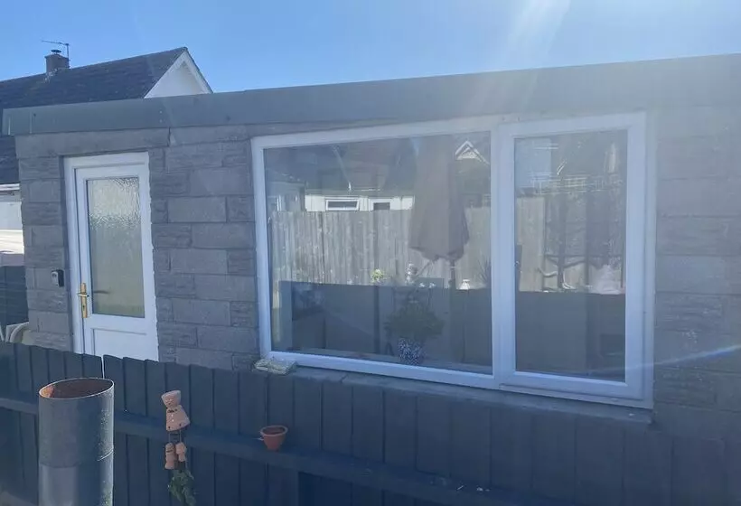 Beautiful 1 Bed Studio In Porthcawl Near Beach