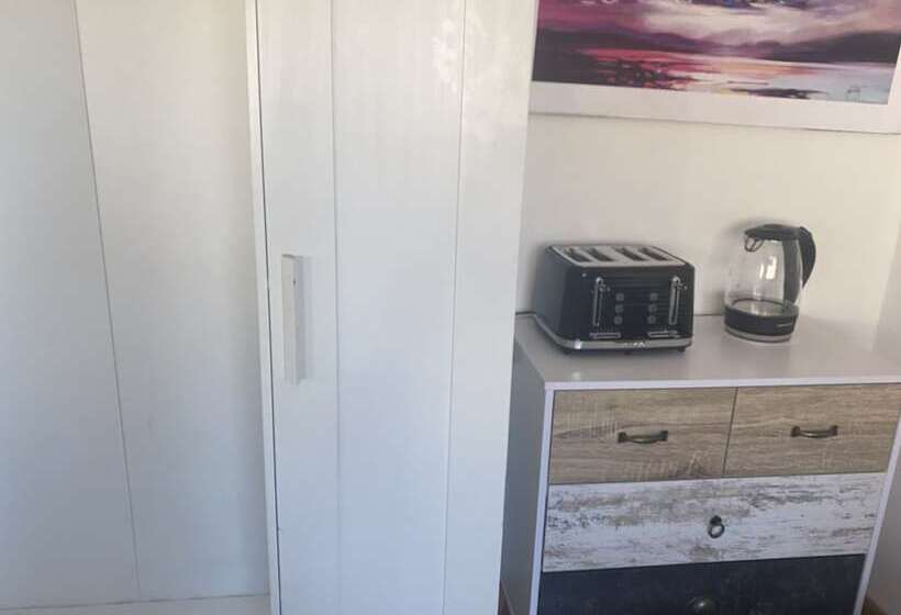 Beautiful 1 Bed Studio In Porthcawl Near Beach