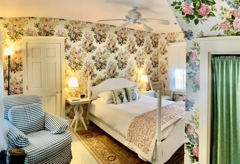 Aamiaismajoitus (B&B) Elsa S Inn On The Harbor